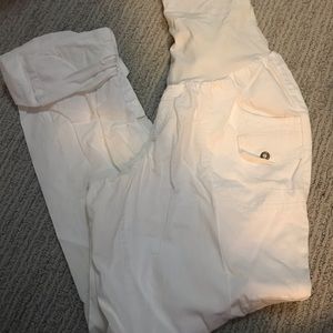 White maternity crops